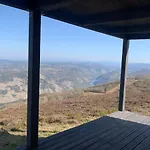 Turistico Caxide Ribeira Sacra Apartment *