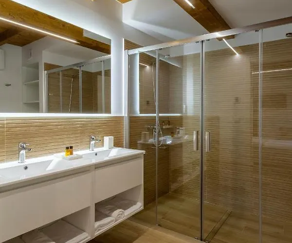 Turistico Caxide Ribeira Sacra * Parada del Sil