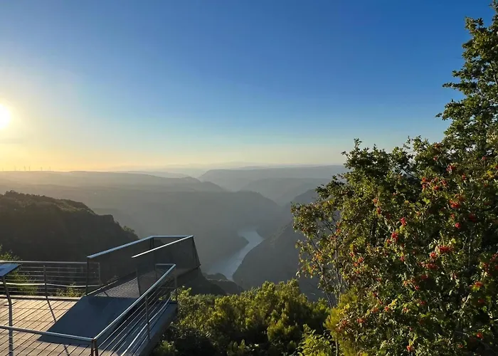 Turistico Caxide Ribeira Sacra * Parada del Sil